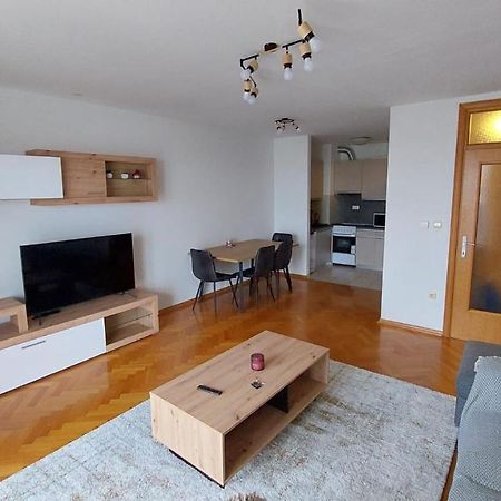 Med Man Apartmani Slavonski Brod Dış mekan fotoğraf